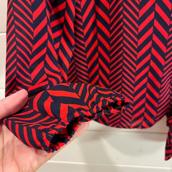 ❤️ MICHAEL MICHAEL KORS – Tie-Front Chevron Blouse – Size S - Picture 7 of 10